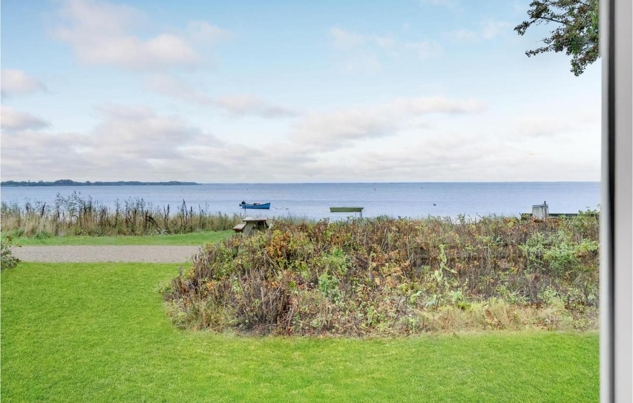 Beach Front Home In Sjolund With Kitchen Eksteriør billede