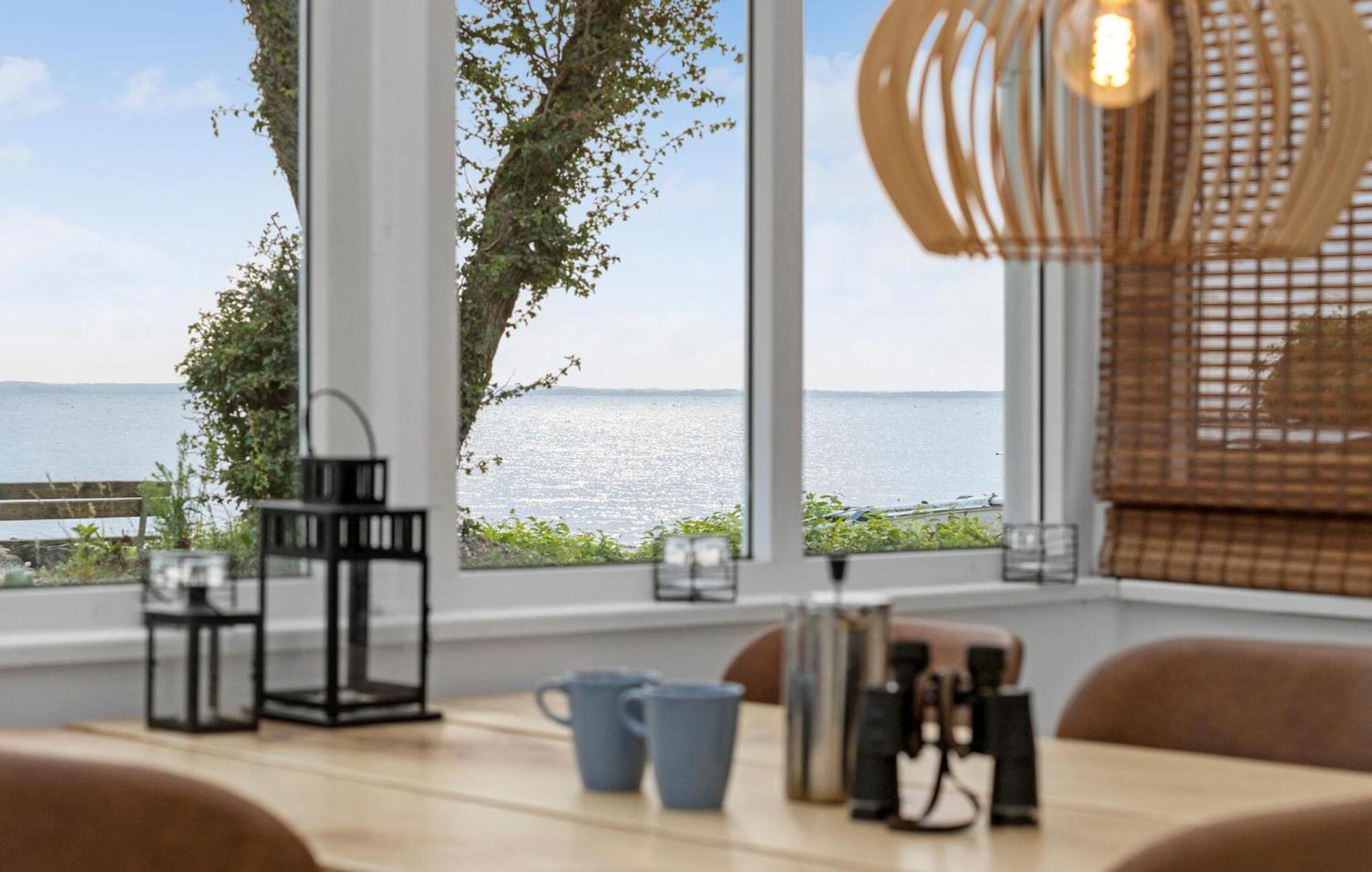 Beach Front Home In Sjolund With Kitchen Eksteriør billede